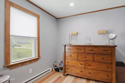 37 Alger St, Adams, MA 01220 - Photo 32