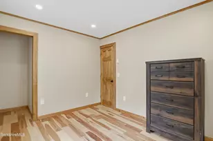 37 Alger St, Adams, MA 01220 - Photo 26