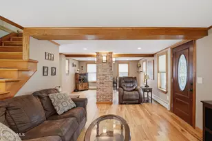 37 Alger St, Adams, MA 01220 - Photo 8