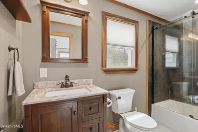 37 Alger St, Adams, MA 01220 - Photo 14