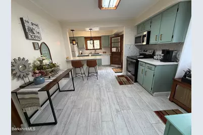 31 Millard Ave, Clarksburg, MA 01247 - Photo 6