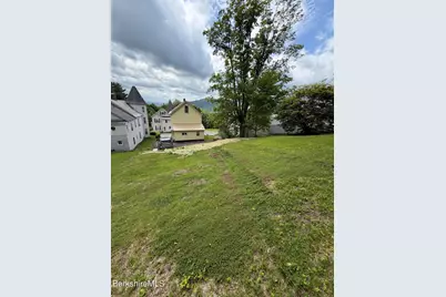 31 Millard Ave, Clarksburg, MA 01247 - Photo 30