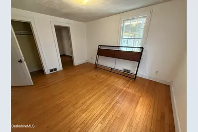 19 Upland Rd, Pittsfield, MA 01201 - Photo 6