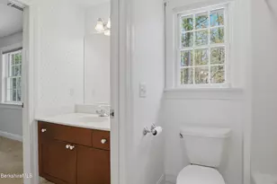 9 Eastbrook Ln, Pittsfield, MA 01201 - Photo 54
