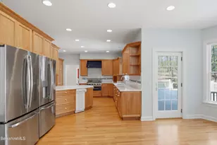 9 Eastbrook Ln, Pittsfield, MA 01201 - Photo 32
