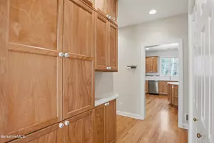 9 Eastbrook Ln, Pittsfield, MA 01201 - Photo 24