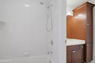 9 Eastbrook Ln, Pittsfield, MA 01201 - Photo 50