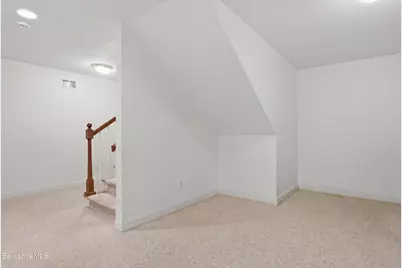 9 Eastbrook Ln, Pittsfield, MA 01201 - Photo 62