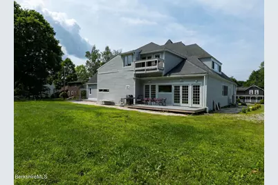 160 High St, Lee, MA 01238 - Photo 4