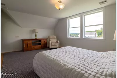 160 High St, Lee, MA 01238 - Photo 30