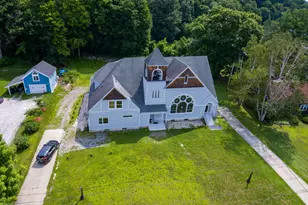 160 High St, Lee, MA 01238 - Photo 2