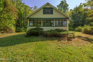 22 Mahkeenac Heights Rd, Stockbridge, MA 01262 - Photo 6