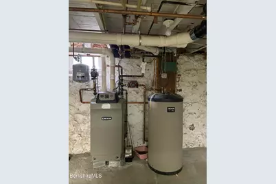 93 North St, North Adams, MA 01247 - Photo 34