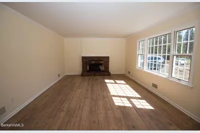 98 N Rd, Monroe, MA 01350 - Photo 10