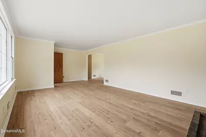 98 N Rd, Monroe, MA 01350 - Photo 10