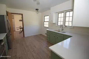 98 N Rd, Monroe, MA 01350 - Photo 8