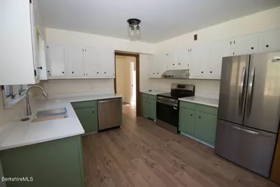 98 N Rd, Monroe, MA 01350 - Photo 6