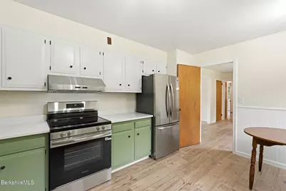 98 N Rd, Monroe, MA 01350 - Photo 14
