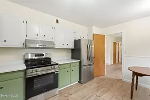 98 N Rd, Monroe, MA 01350 - Photo 14