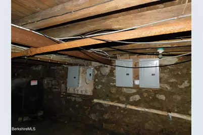 30 Lenox Ave, Pittsfield, MA 01201 - Photo 16
