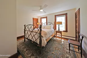 25 Taylor St, Pittsfield, MA 01201 - Photo 26