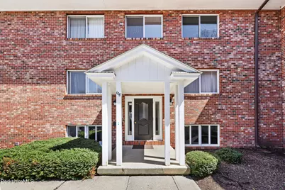 108 E Housatonic St #7, Pittsfield, MA 01201 - Photo 1