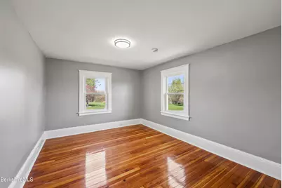 100 Essex St, Pittsfield, MA 01201 - Photo 26