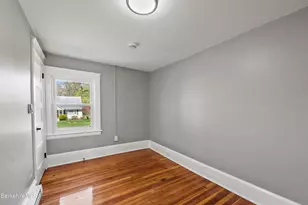 100 Essex St, Pittsfield, MA 01201 - Photo 30