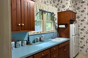 39 Castle St, Great Barrington, MA 01230 - Photo 8