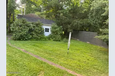 39 Castle St, Great Barrington, MA 01230 - Photo 2