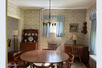 39 Castle St, Great Barrington, MA 01230 - Photo 10