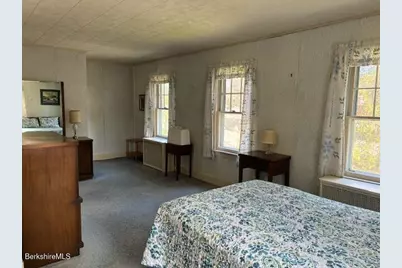 39 Castle St, Great Barrington, MA 01230 - Photo 16