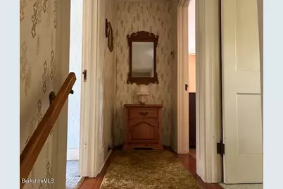 39 Castle St, Great Barrington, MA 01230 - Photo 14