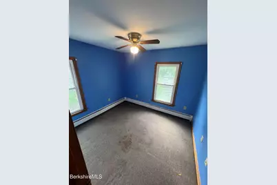 16 Albert St, Adams, MA 01220 - Photo 10