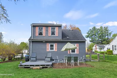 16 Kensington Ave, Pittsfield, MA 01201 - Photo 32