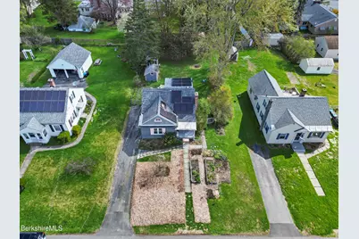 16 Kensington Ave, Pittsfield, MA 01201 - Photo 36