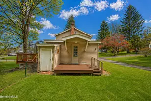 32 Lakeview St, Pittsfield, MA 01201 - Photo 8