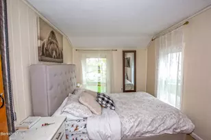 32 Lakeview St, Pittsfield, MA 01201 - Photo 36