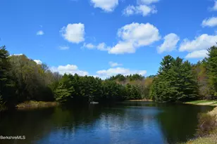 121 Hiawatha Rd, Becket, MA 01223 - Photo 4