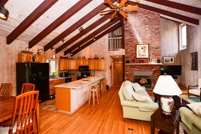 121 Hiawatha Rd, Becket, MA 01223 - Photo 14