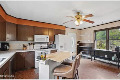 475 West Rd, Clarksburg, MA 01247 - Photo 10