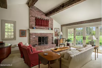 1385 Main St, Williamstown, MA 01267 - Photo 10
