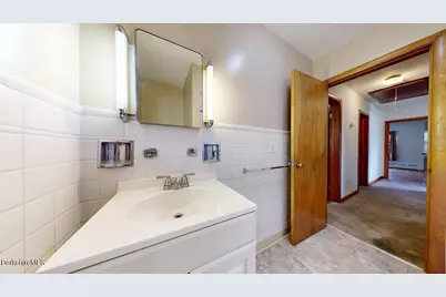 16 Anthony St, Adams, MA 01220 - Photo 18