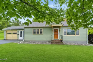 16 Anthony St, Adams, MA 01220 - Photo 2