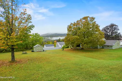 16 Anthony St, Adams, MA 01220 - Photo 30