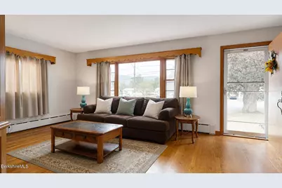 16 Anthony St, Adams, MA 01220 - Photo 10