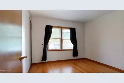 16 Anthony St, Adams, MA 01220 - Photo 16