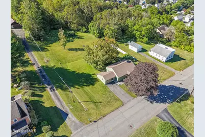 16 Anthony St, Adams, MA 01220 - Photo 20