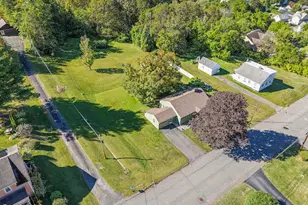 16 Anthony St, Adams, MA 01220 - Photo 20