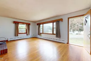 16 Anthony St, Adams, MA 01220 - Photo 10